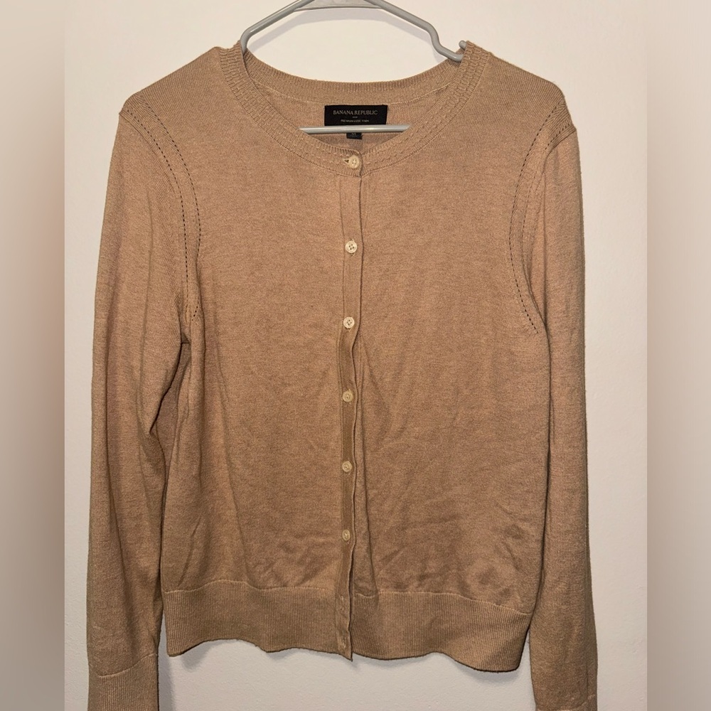 Banana Republic Cardigan Size Medium